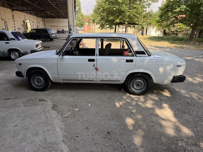 LADA (VAZ) 2107-5