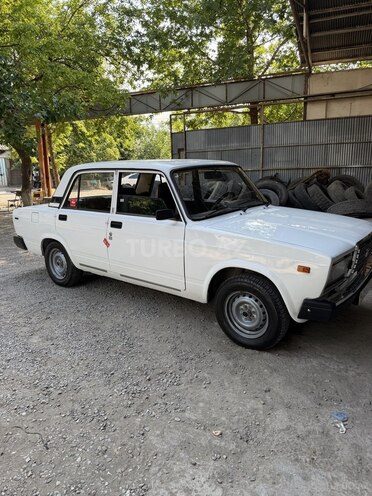 LADA (VAZ) 2107-3