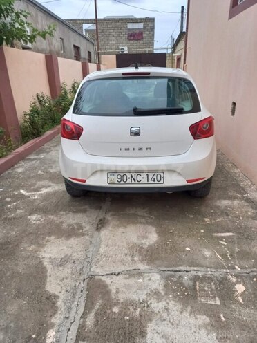 SEAT Ibiza-2