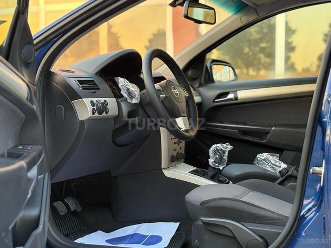 Opel Astra-12