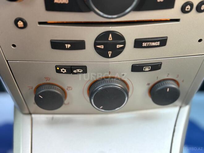 Opel Astra-16