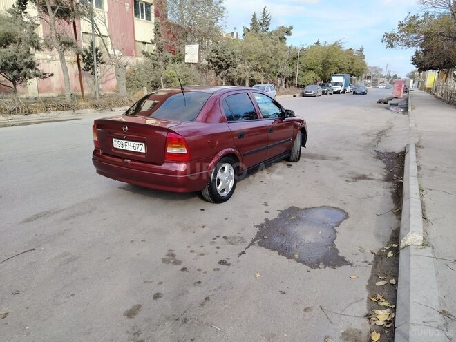 Opel Astra-11