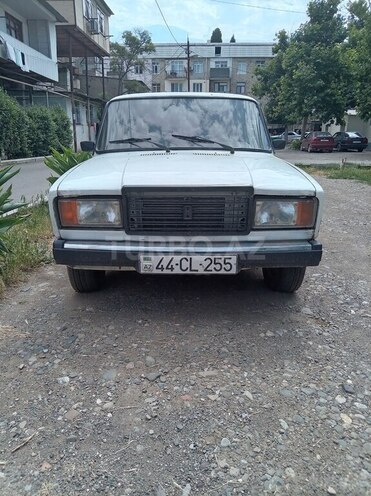 LADA (VAZ) 2107-1