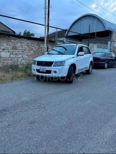Suzuki Grand Vitara-1