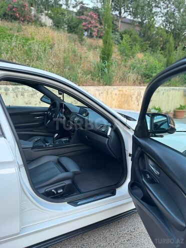 BMW 330-10