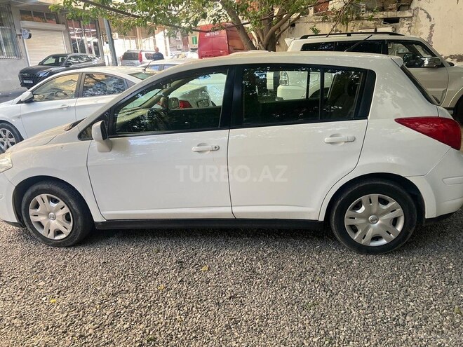 Nissan Tiida-3
