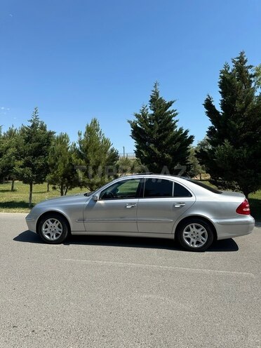 Mercedes E 320-7