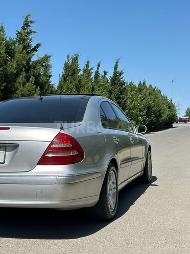 Mercedes E 320-10