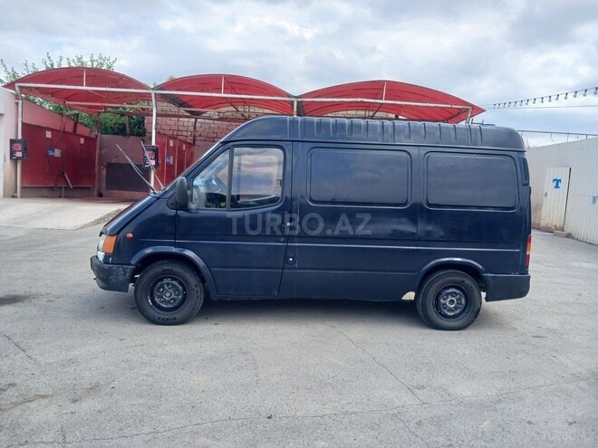 Ford Transit-2
