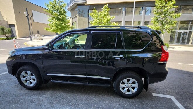 Toyota Land Cruiser Prado-2