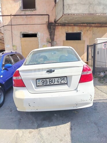 Chevrolet Aveo-2