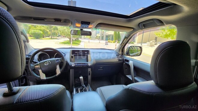Toyota Land Cruiser Prado-7