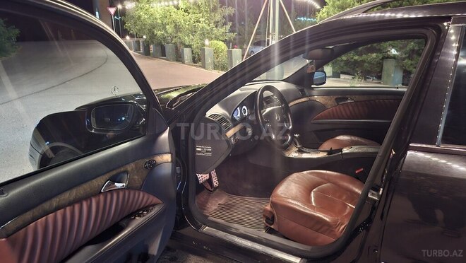 Mercedes E 220-9