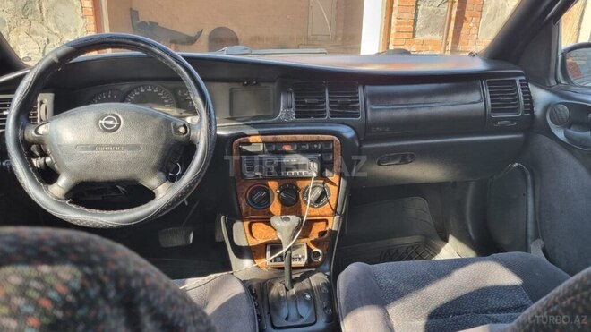 Opel Vectra-3