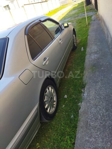 Mercedes E 240-6