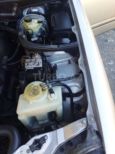 Mercedes E 240-9