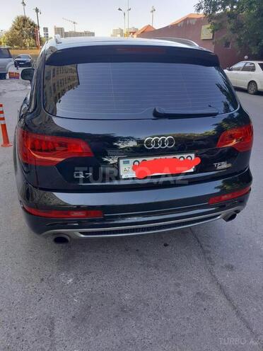 Audi Q7-3