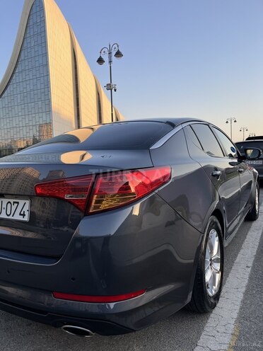 Kia Optima-12