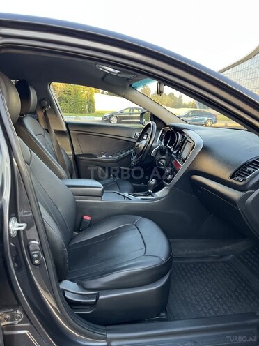 Kia Optima-3