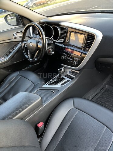 Kia Optima-2