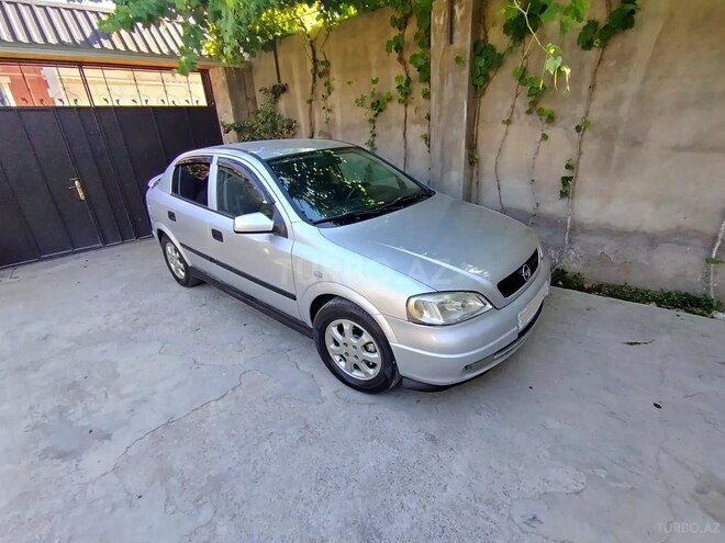 Opel Astra-2