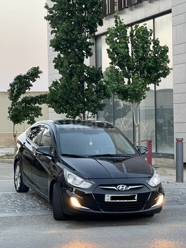 Hyundai Accent-9