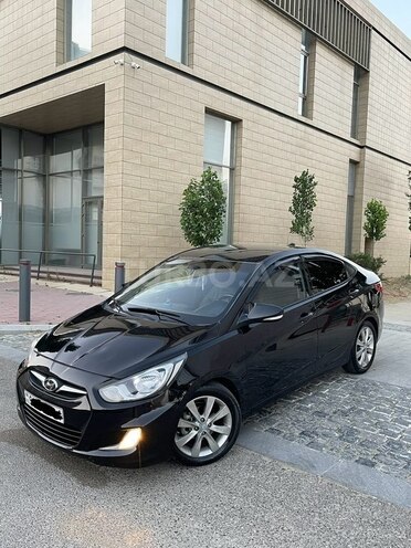Hyundai Accent-7