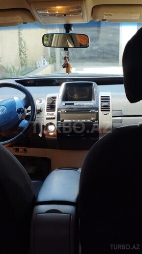 Toyota Prius-3