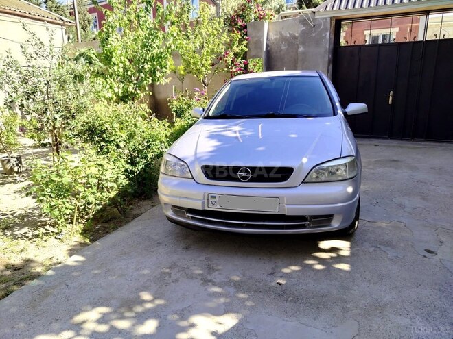 Opel Astra-11
