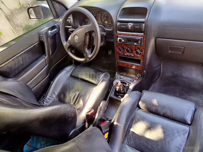 Opel Astra-8