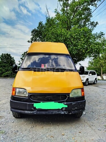 Ford Transit-1