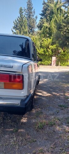 LADA (VAZ) 2107-2