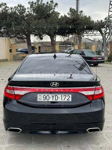 Hyundai Grandeur-5