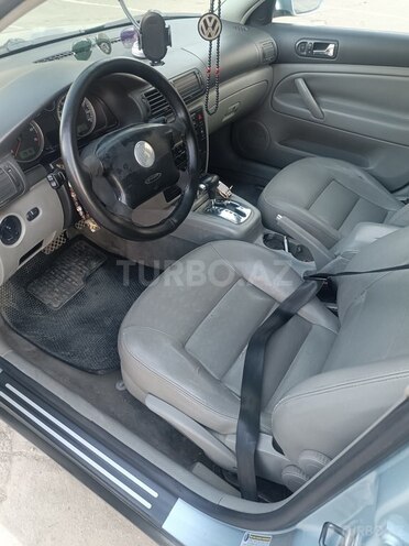 Volkswagen Passat-6