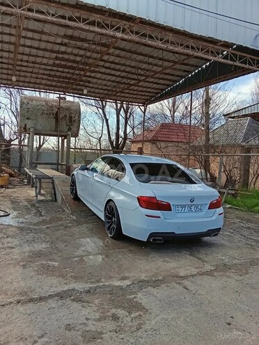BMW 528-9