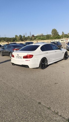 BMW 528-2