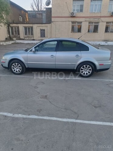 Volkswagen Passat-4