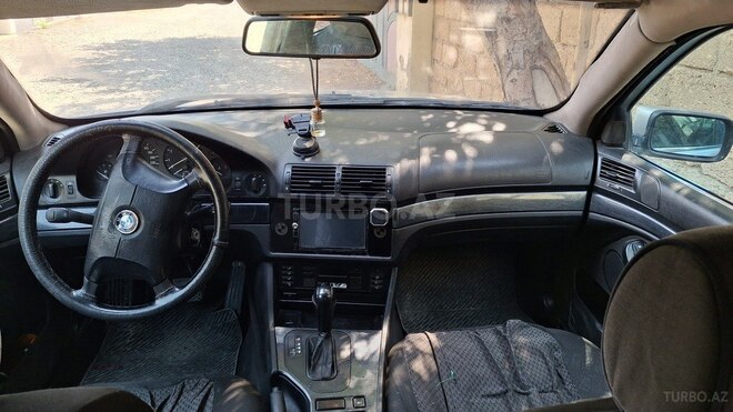 BMW 520-7