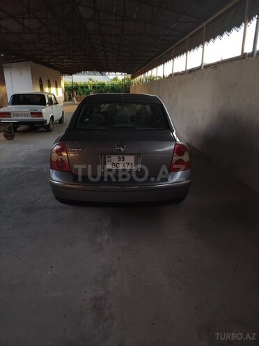 Volkswagen Passat-7