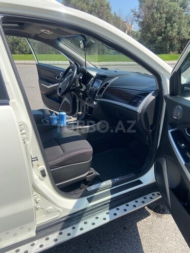 Ssang Yong Korando-14