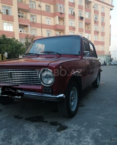 LADA (VAZ) 21011-1