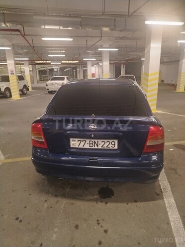 Opel Astra-2