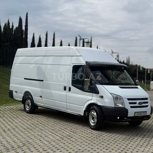 Ford Transit-7
