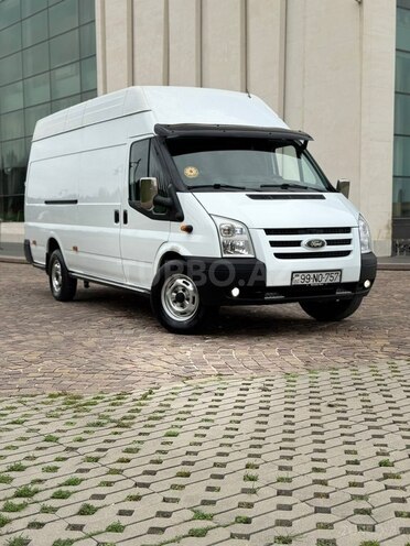 Ford Transit-3