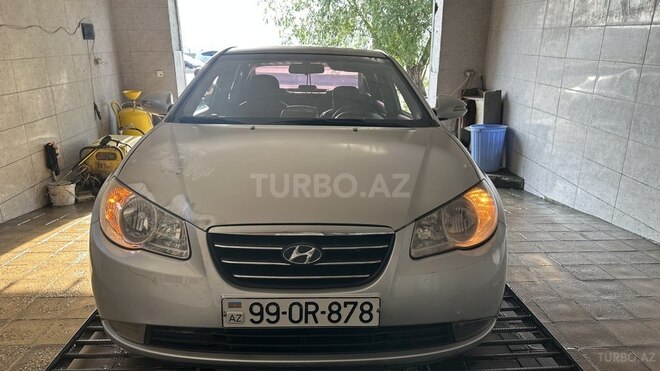 Hyundai Avante-1