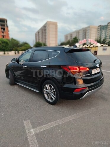 Hyundai Santa Fe-13