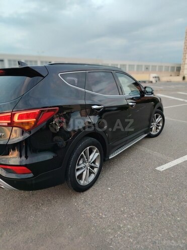 Hyundai Santa Fe-15