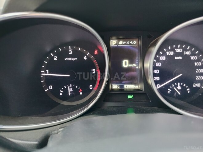Hyundai Santa Fe-10