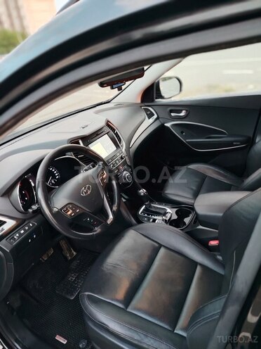 Hyundai Santa Fe-5