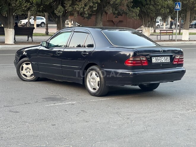 Mercedes E 270-18